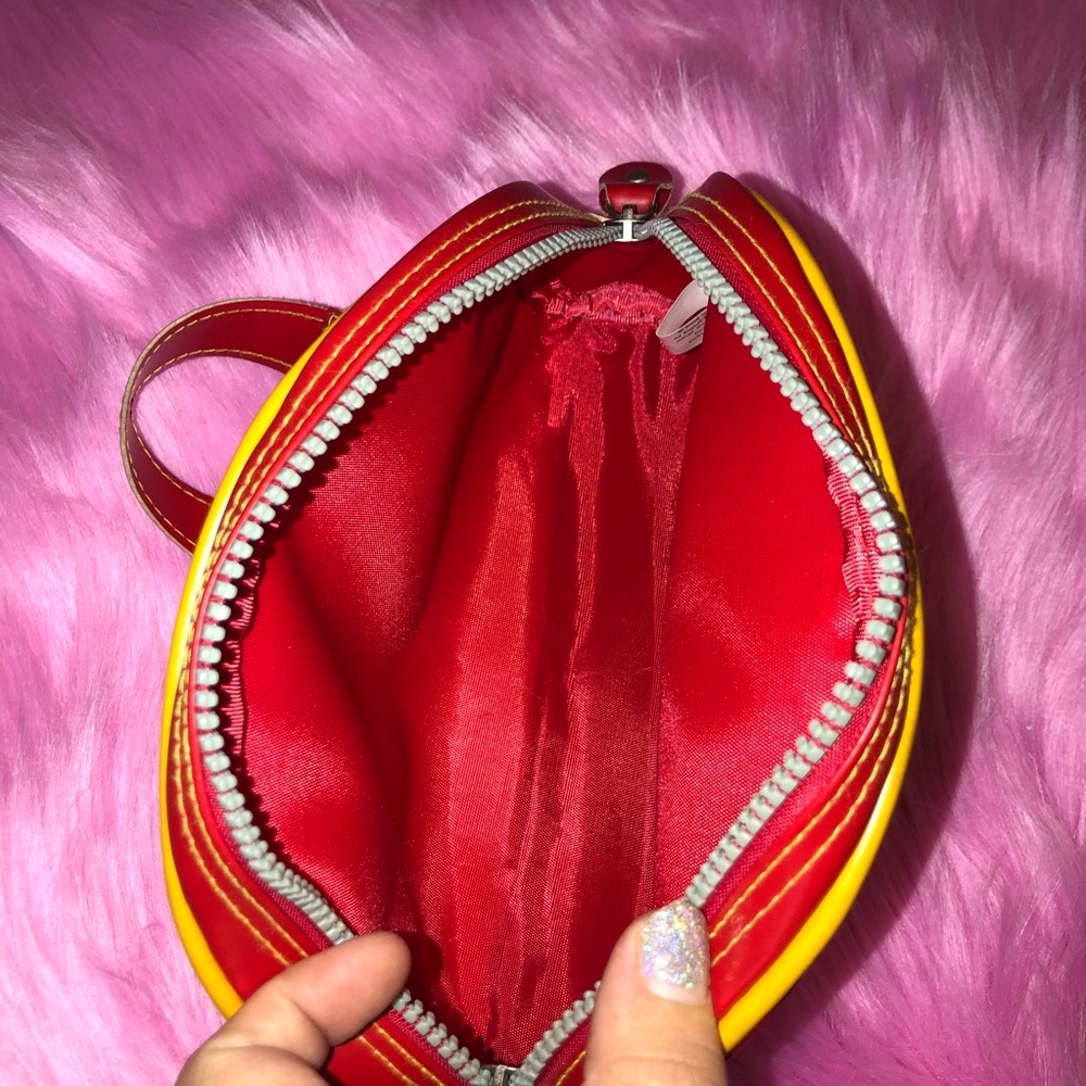 Cute Mini Von Dutch Purse - Picture 3 of 9